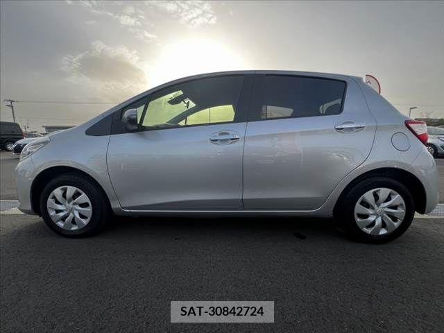 Toyota VITZ 2019-04 288579-10