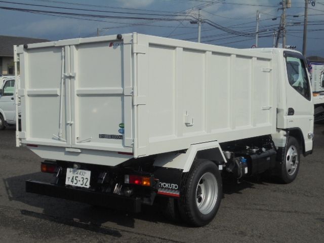 Mitsubishi CANTER 2023-04 22707-2