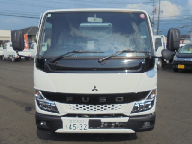 Mitsubishi CANTER 2023-04 22707-5