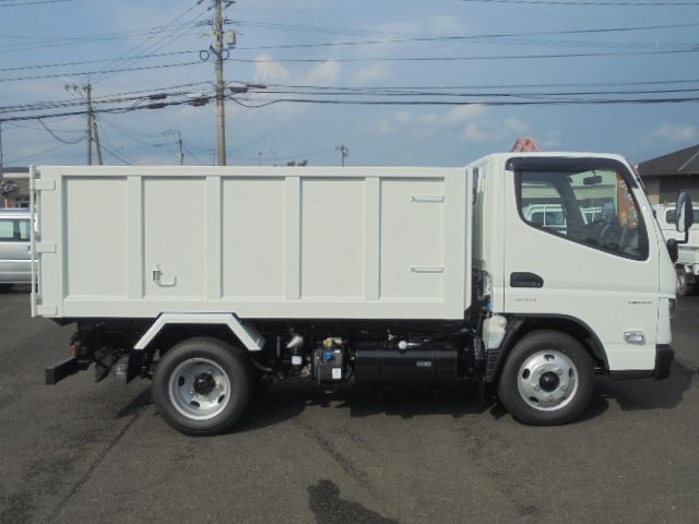 Mitsubishi CANTER 2023-04 22707-6