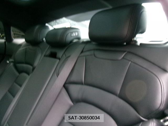Porsche Taycan 2024-05 320057-16