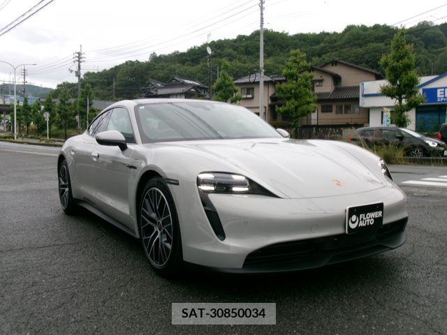 Porsche Taycan 2024-05 320057-3