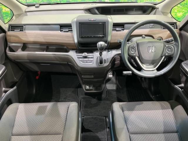 Honda FREED 2022-03 12973-1