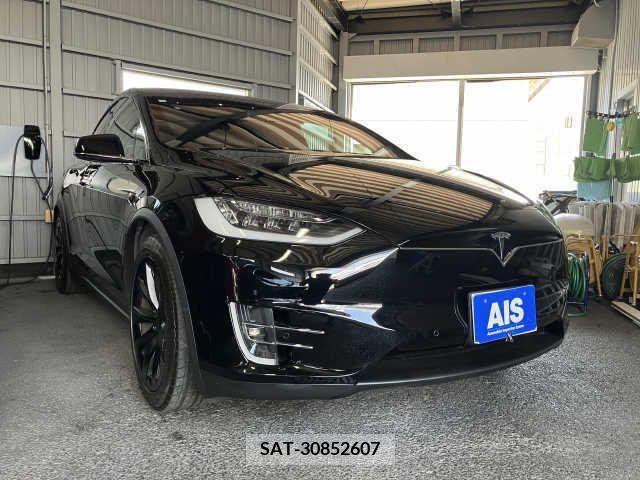 Tesla MODEL X 2018-09 299039-0