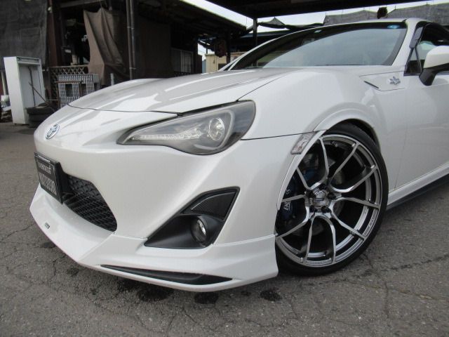 Toyota 86 2015-05 27741-1