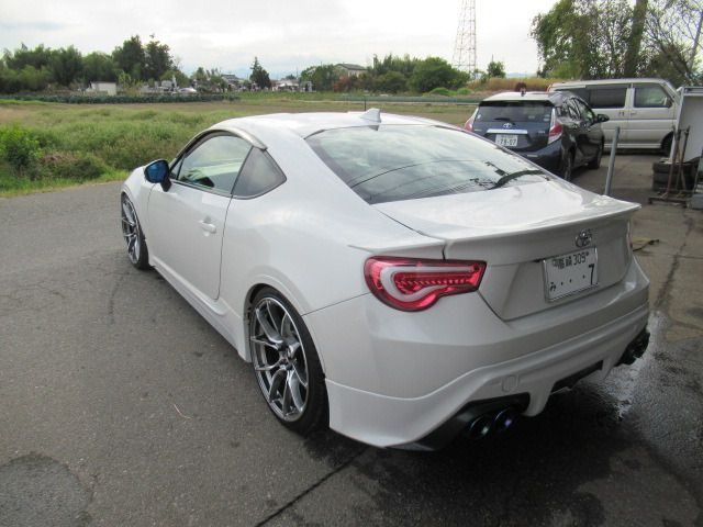 Toyota 86 2015-05 27741-11