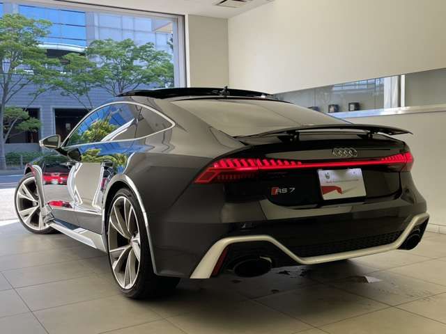 Audi RS7 2021-01 26713-5