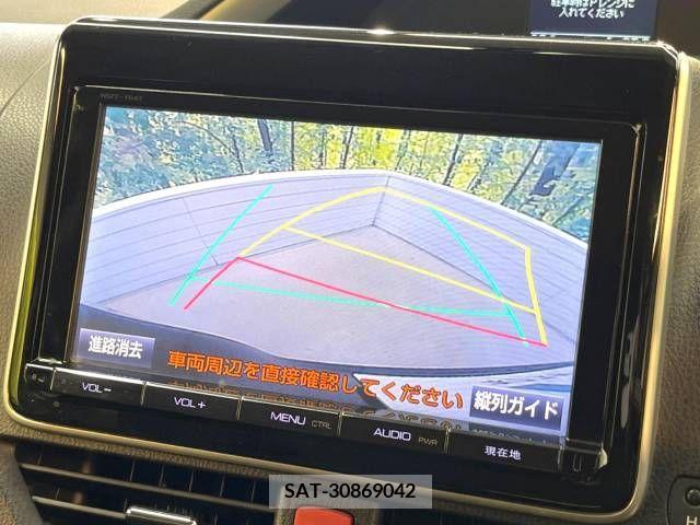 Toyota VOXY 2015-03 321433-3