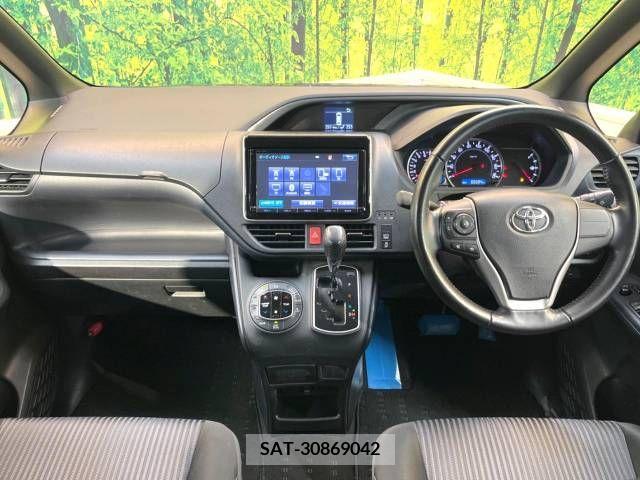 Toyota VOXY 2015-03 321433-1