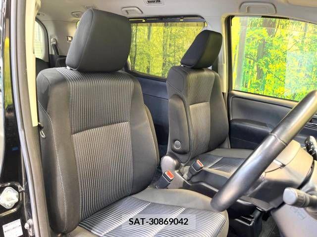 Toyota VOXY 2015-03 321433-8
