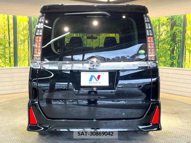 Toyota VOXY 2015-03 321433-16