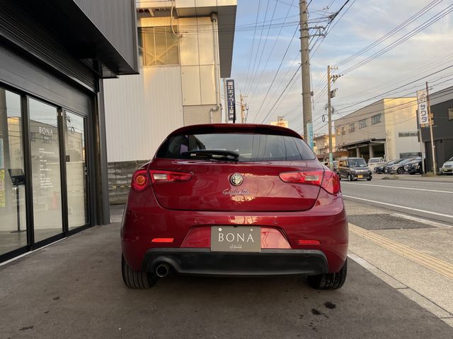 ALFA ROMEO GIULIETTA 2013-11 181706-3