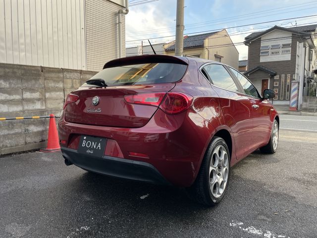 ALFA ROMEO GIULIETTA 2013-11 181706-8