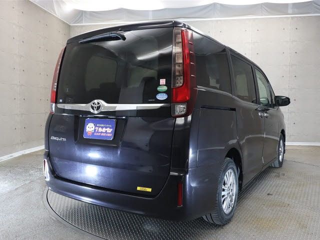 Toyota ESQUIRE 2015-09 11034-1
