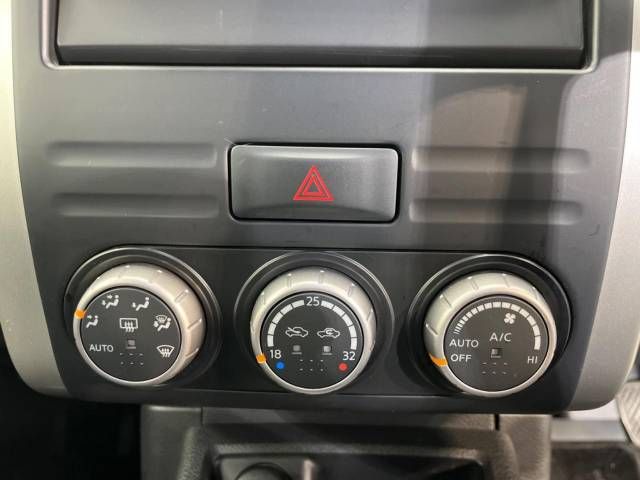 Nissan X-TRAIL 2012-02 196201-5