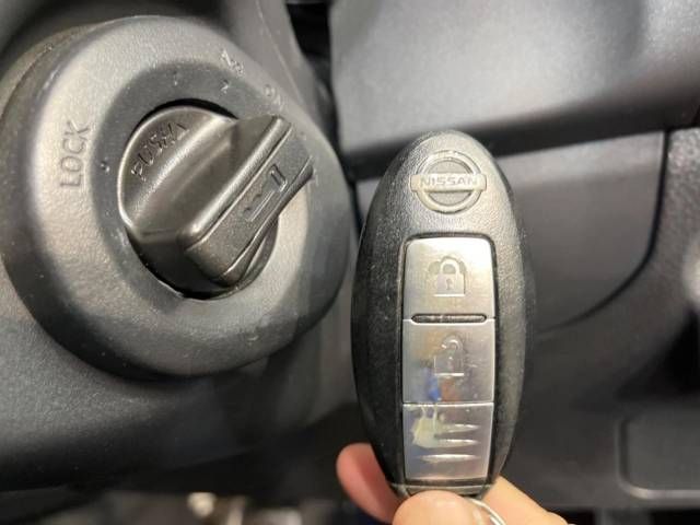 Nissan X-TRAIL 2012-02 196201-4