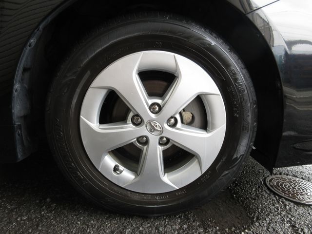 Toyota PRIUS 2012-07 935-4