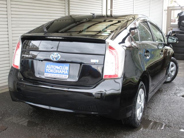 Toyota PRIUS 2012-07 935-16