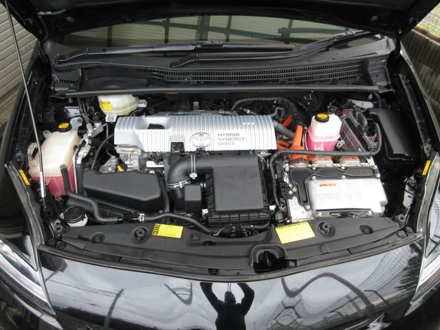 Toyota PRIUS 2012-07 935-3