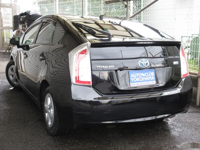 Toyota PRIUS 2012-07 935-15