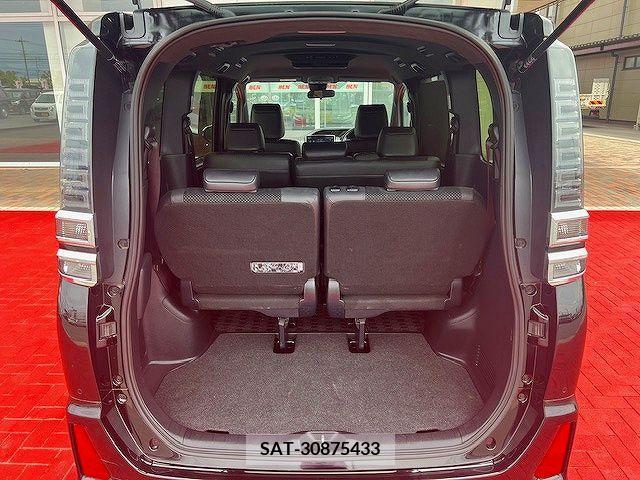 Toyota VOXY 2021-03 289429-24