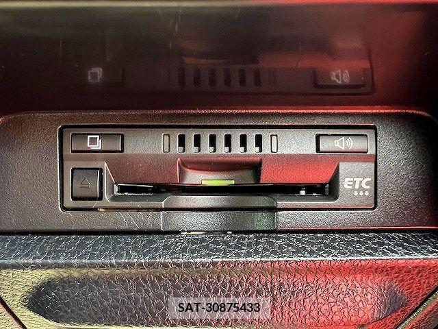 Toyota VOXY 2021-03 289429-5