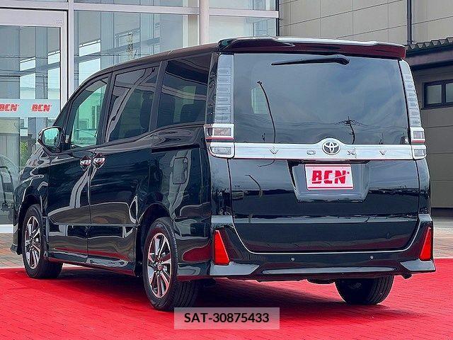 Toyota VOXY 2021-03 289429-8
