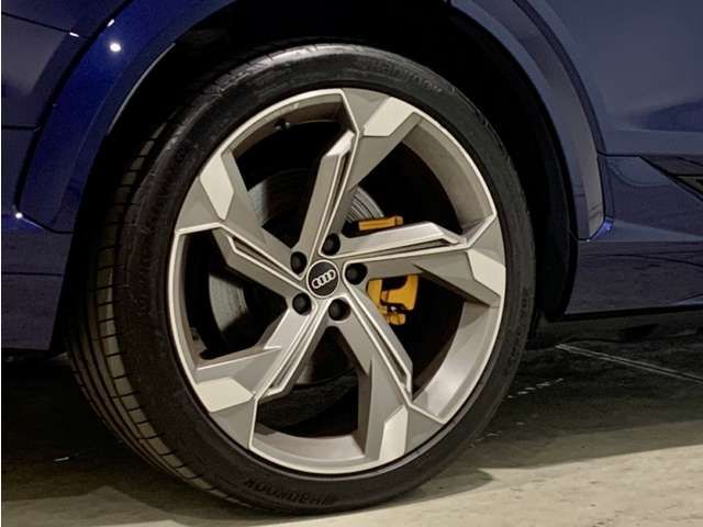 Audi E-TRON 2022-07 16800-9