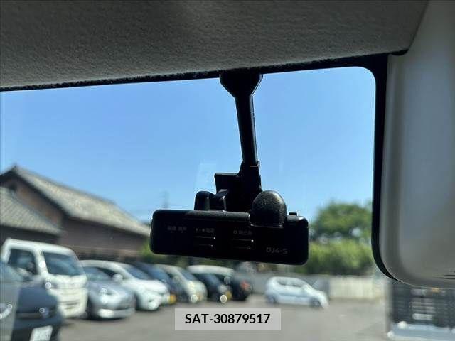 Nissan ROOX 2015-08 323782-4