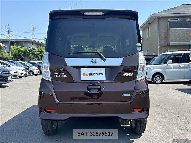 Nissan ROOX 2015-08 323782-12