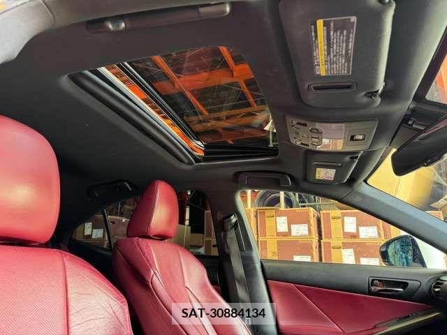 Lexus IS 2013-08 354124-12