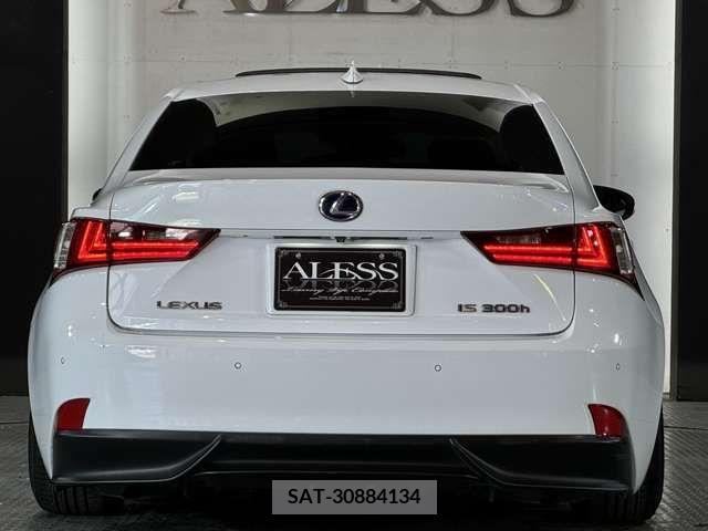 Lexus IS 2013-08 354124-10