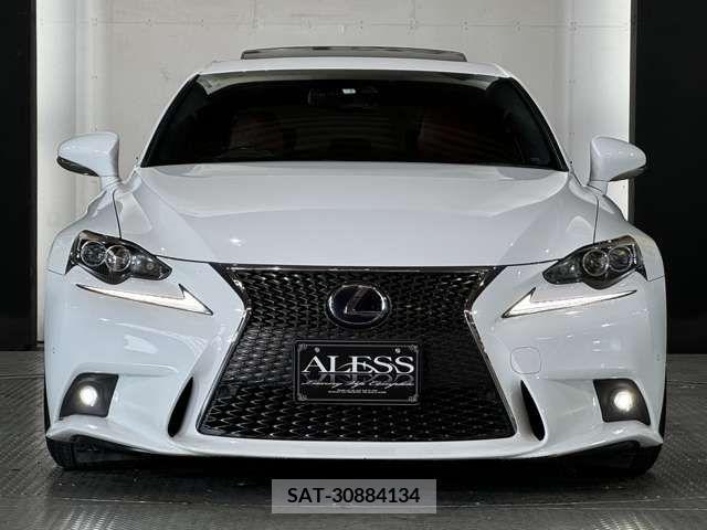 Lexus IS 2013-08 354124-9