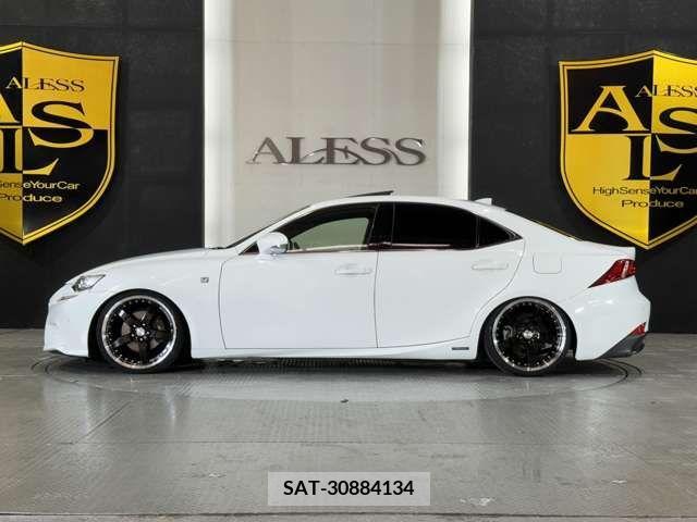 Lexus IS 2013-08 354124-4