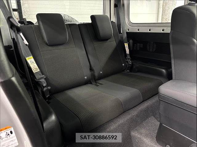 Suzuki JIMNY 2019-08 377868-8