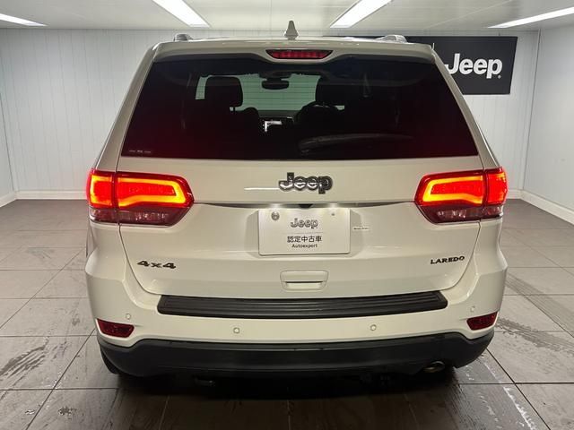 Jeep GRAND CHEROKEE 2017-03 13516-4