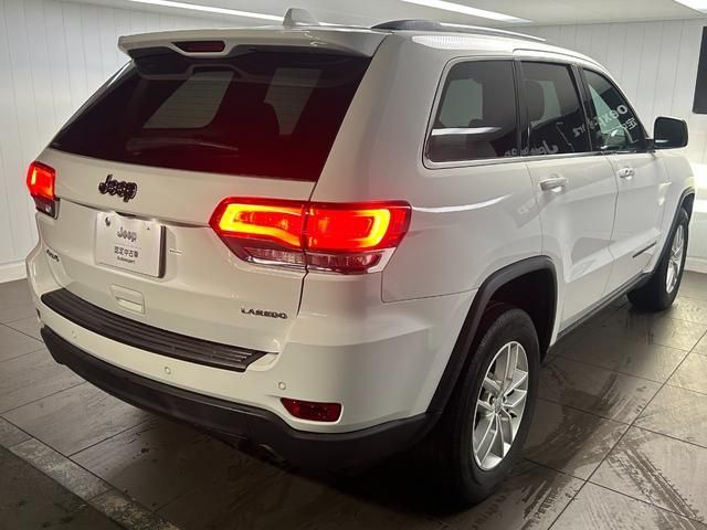 Jeep GRAND CHEROKEE 2017-03 13516-6