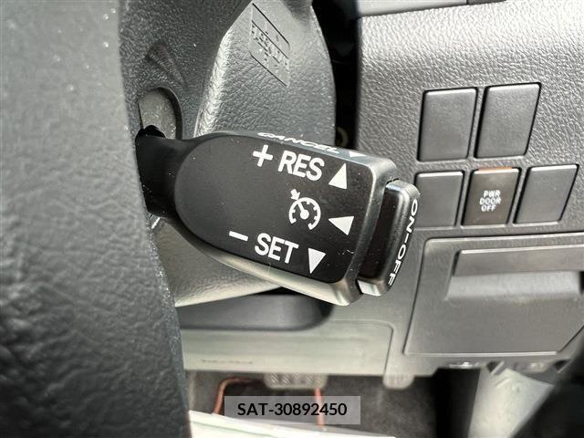 Toyota ALPHARD 2016-09 371872-13