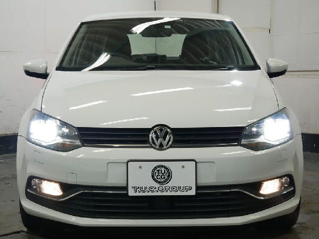 VolksWagen POLO 2016-11 24781-7