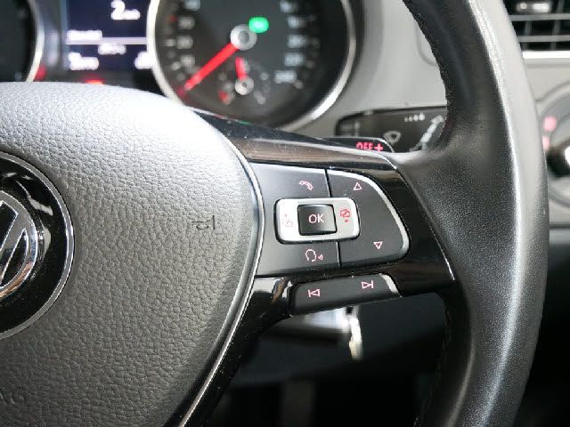VolksWagen POLO 2016-11 24781-12