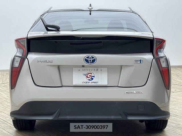 Toyota PRIUS 2016-05 222684-17