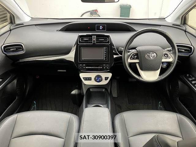 Toyota PRIUS 2016-05 222684-1