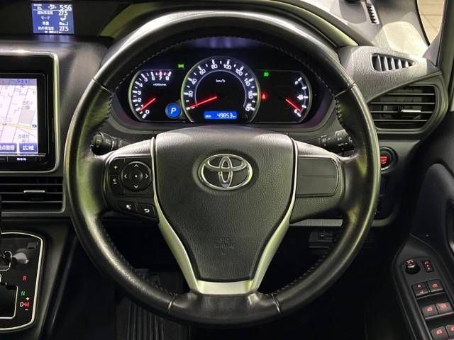 Toyota VOXY 2014-12 184659-11