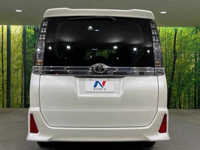 Toyota VOXY 2014-12 184659-15