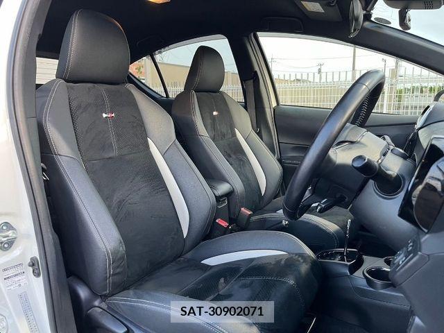 Toyota AQUA 2019-03 395688-10