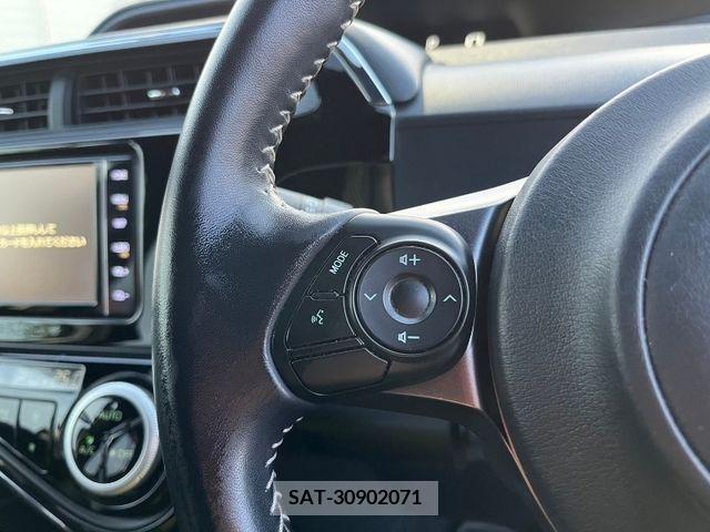 Toyota AQUA 2019-03 395688-16