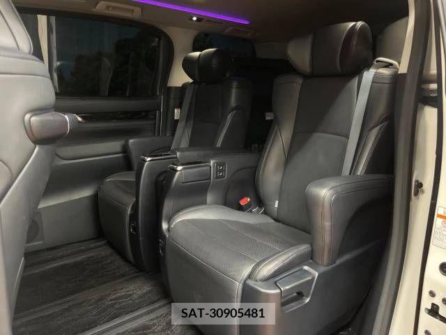 Toyota ALPHARD 2017-07 299394-10