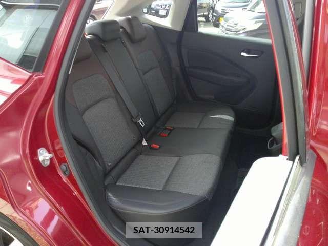 Nissan AURA 2021-10 261511-10
