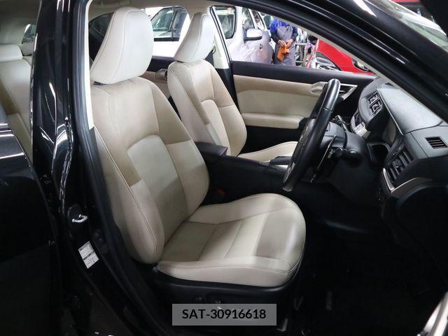 Lexus CT 2022-04 362695-11