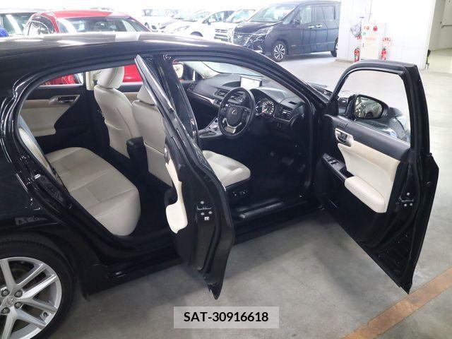 Lexus CT 2022-04 362695-10